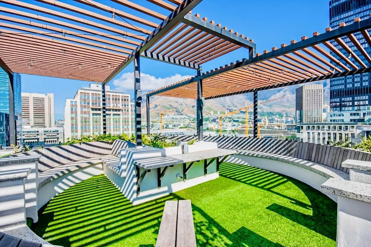 Elegant, Urban Residence In City Centre Cape Town Daire